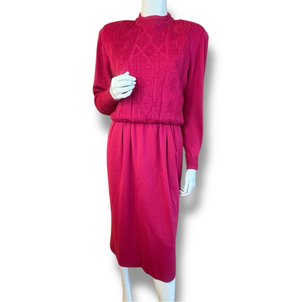 Ciao Ltd Vintage Fuchsia Long Sleeve Midi Sweater Dress. Women’s Size 8